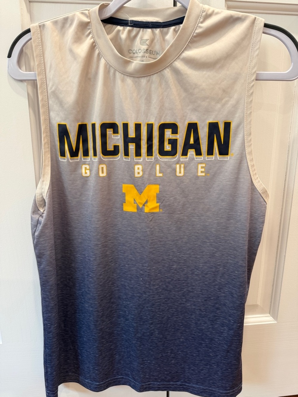 Colosseum Michigan Gradient Sleeveless Tank - Navy & Cream with Yellow M